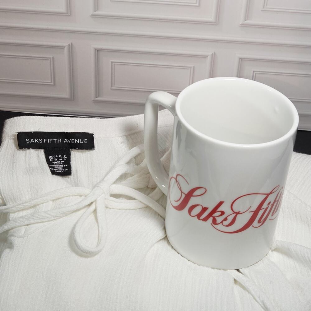 Saks Fifth Avenue White M Gauzy Crinkle Boho Peasant Blouse & Coffee Mug Gift